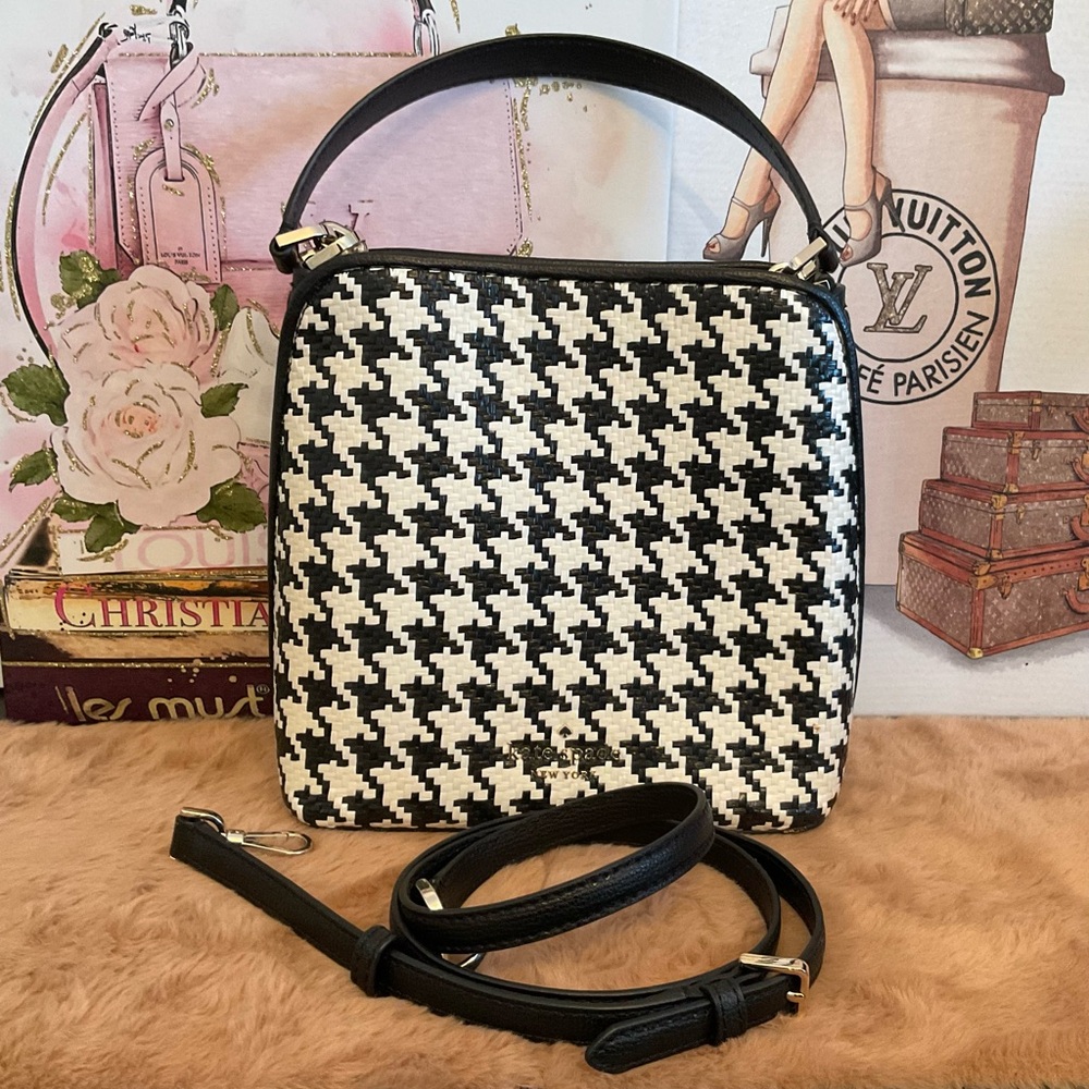 EUC Kate Spade Bucket bag - Picture 6 of 7